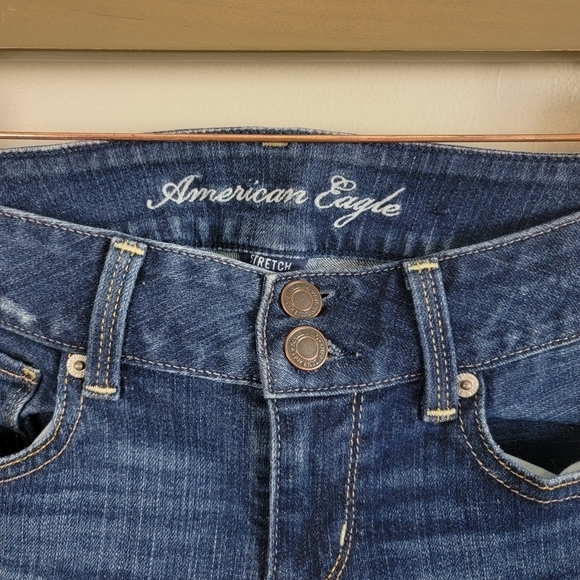 American Eagle Artist Crop Low Rise Dark Wash Distressed Stretch AE 2 Jeans - Picture 3 of 14